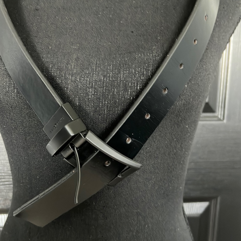 Swissgear Men's Matte Buckle Reversible Belt